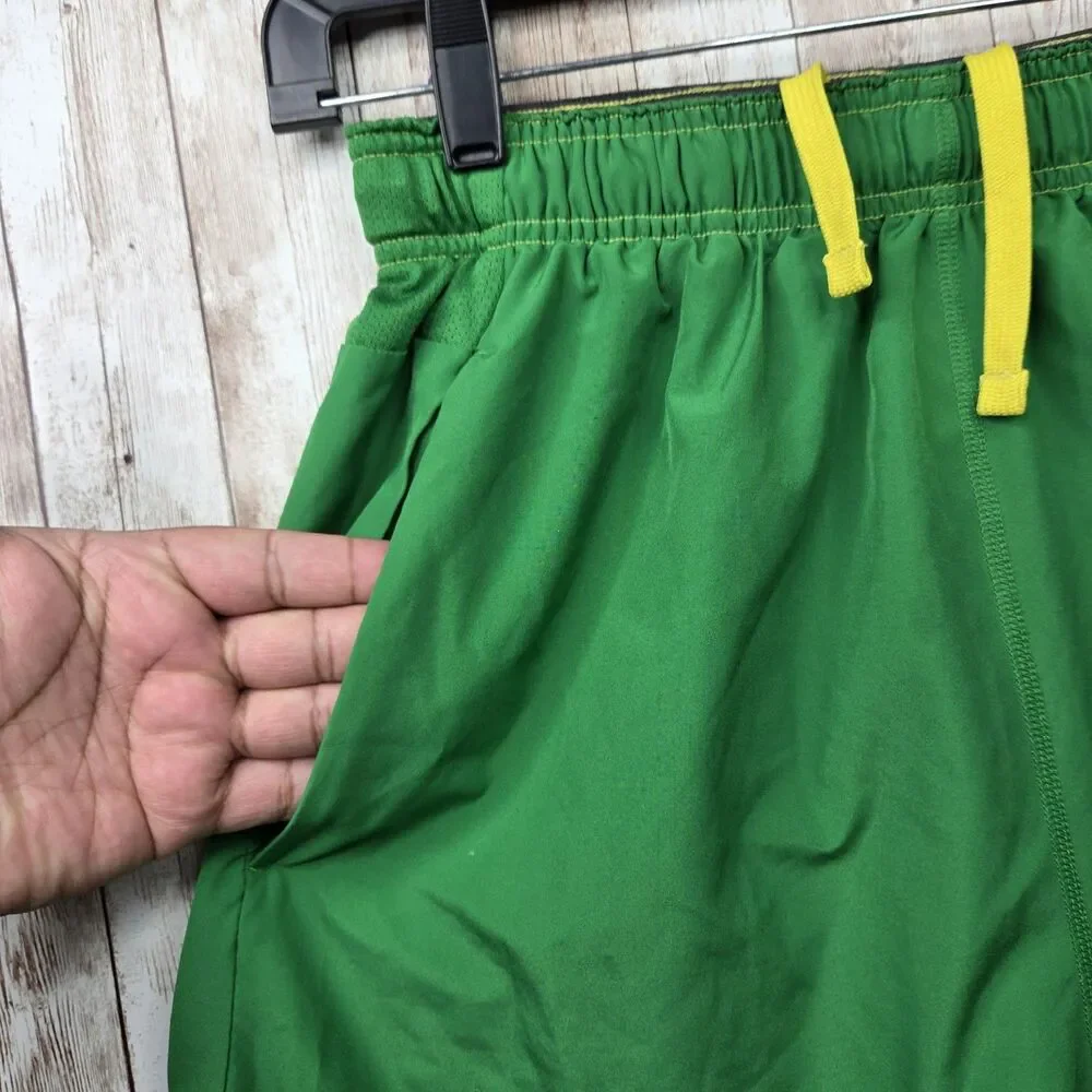 Nike Dri-Fit Oregon Ducks Shorts Mens Size Medium Green Yellow NCAA Basketball